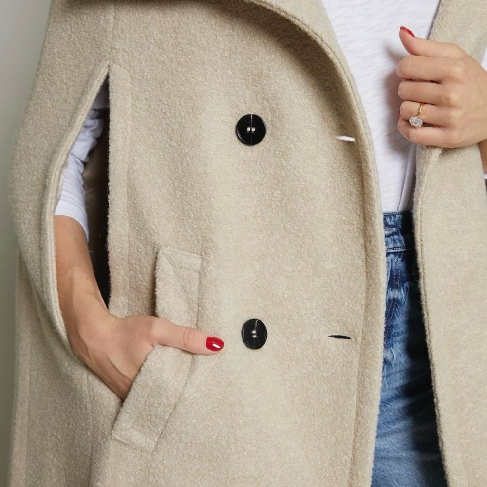 Elegant Cream Cape Coat - Picture 10 of 11